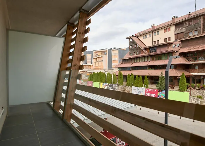 汉别拉什尼察酒店 Bjelašnica